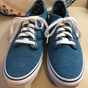 Vans blueish-teal Ws9/Ms7.5 Eur 40- NWOT adorable